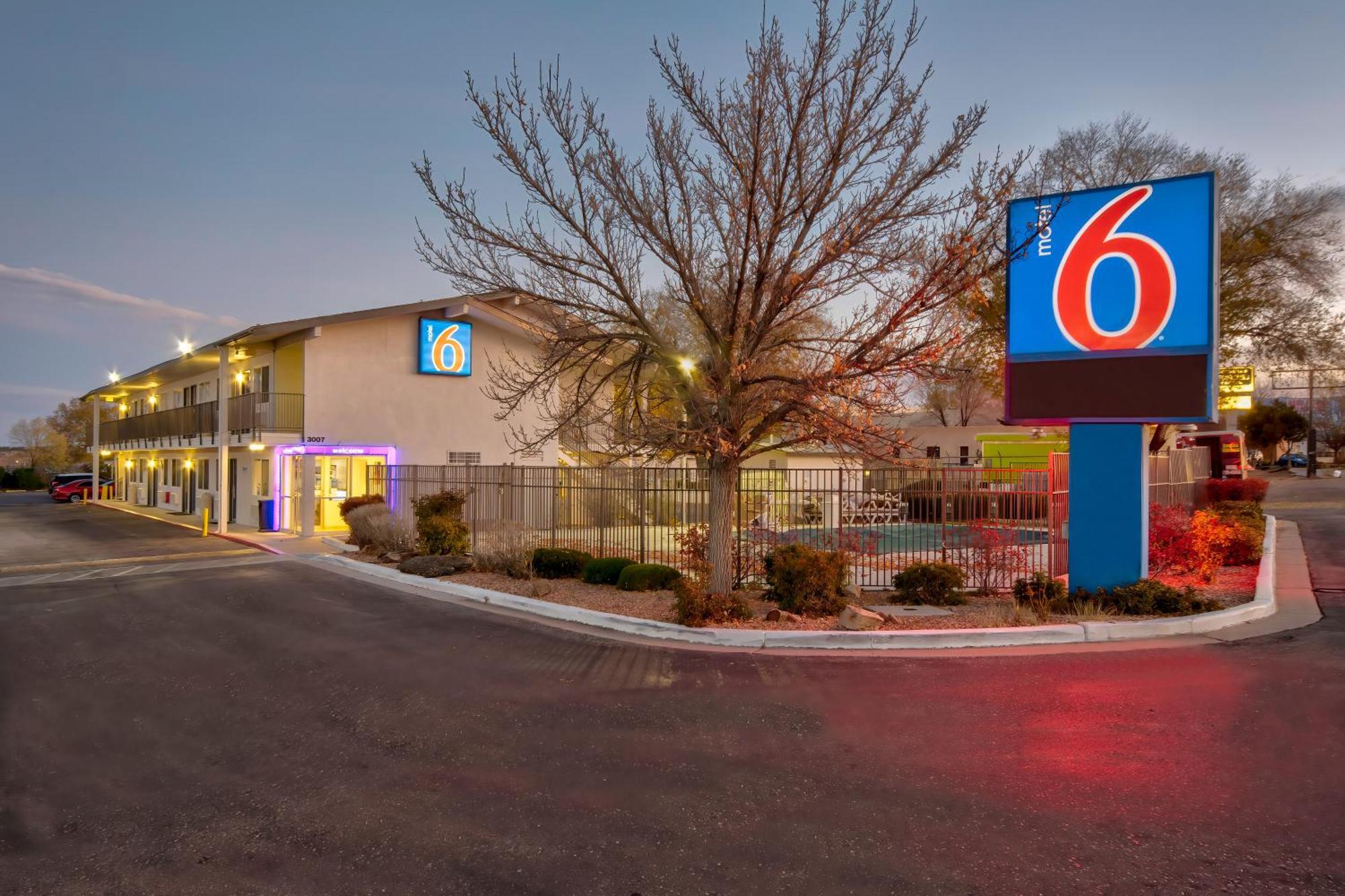 Motel 6 Σάντα Φε Εξωτερικό φωτογραφία