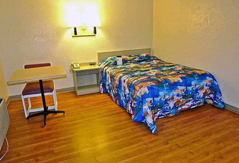 Motel 6 Σάντα Φε Εξωτερικό φωτογραφία